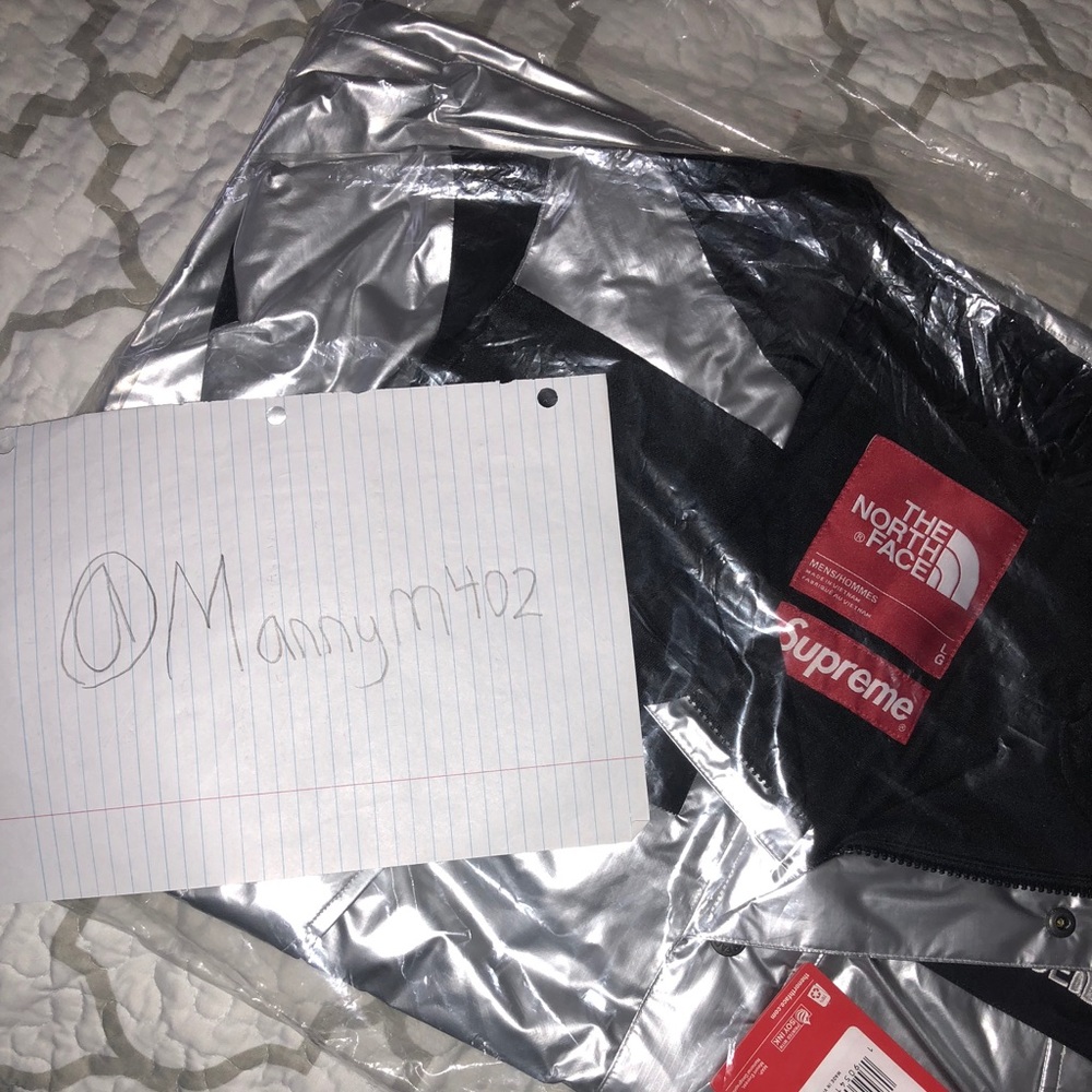 Supreme X The North Face Metallic Silver Parka - Picture 3 of 3